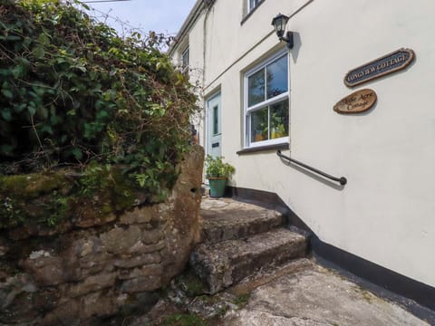 Cottage | Property grounds