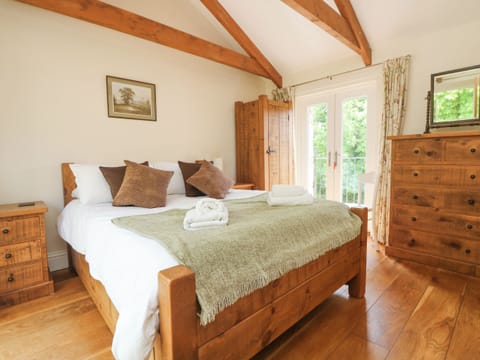 Cottage | 2 bedrooms, individually decorated, individually furnished, free WiFi