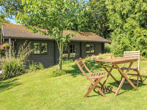 Cottage | Property grounds