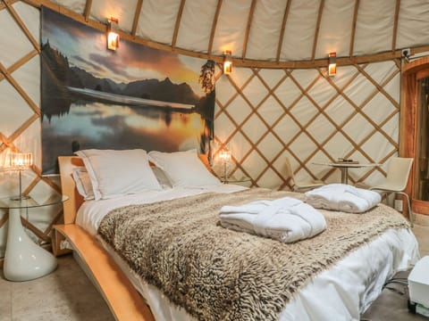 Cottage | 1 bedroom, individually decorated, individually furnished
