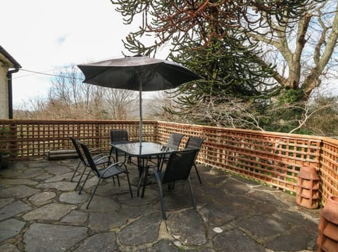 Cottage | Outdoor dining