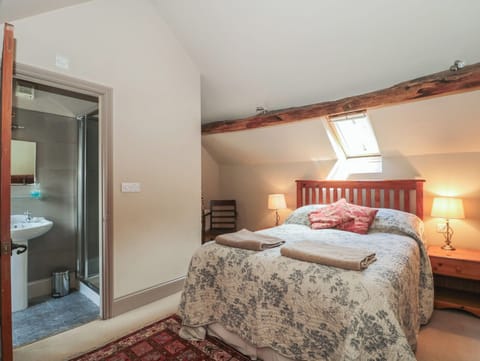 Cottage | Interior
