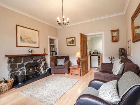 Cottage | Living area | TV, DVD player