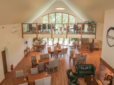 Cottage | Dining