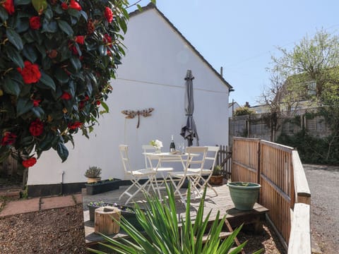 Cottage | Outdoor dining