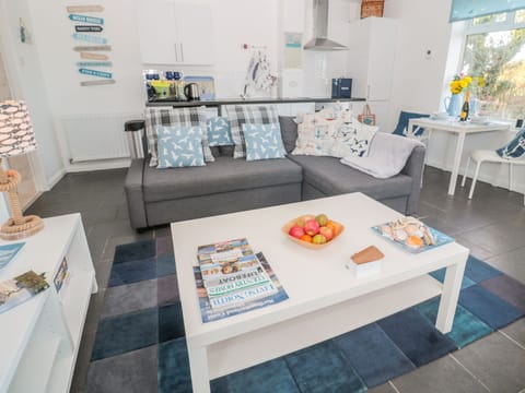 Cottage | Living room | TV, DVD player