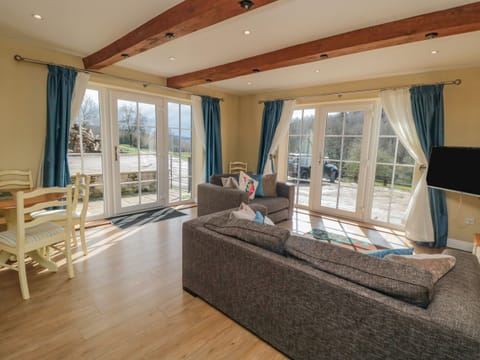 Cottage | Living room | TV, DVD player