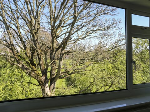 Cottage | 4 bedrooms, individually decorated, individually furnished, free WiFi