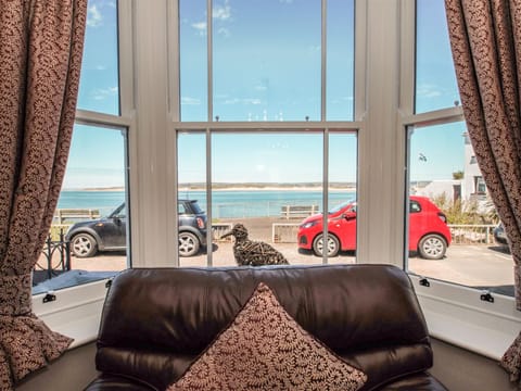 Cottage | 3 bedrooms, individually decorated, individually furnished, free WiFi