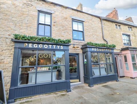 Cottage | Exterior detail