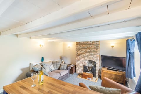 Cottage | Interior