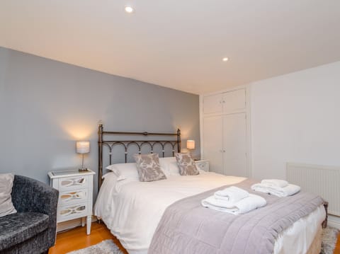 Cottage | Interior