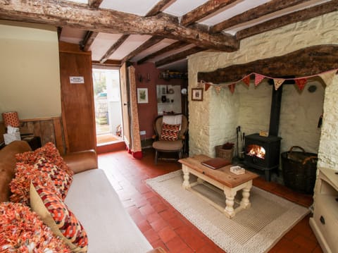 Cottage | Living area