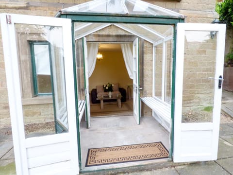 Cottage | Interior