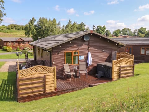 Cottage | Property grounds