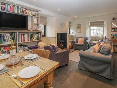 Cottage | Interior
