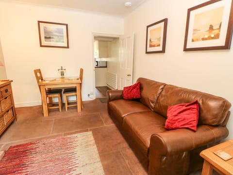 Cottage | Living room | TV