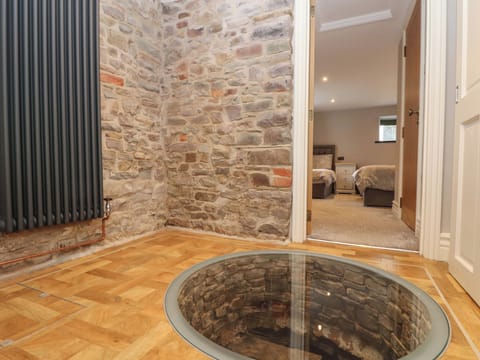 Cottage | 2 bedrooms, individually decorated, individually furnished, free WiFi