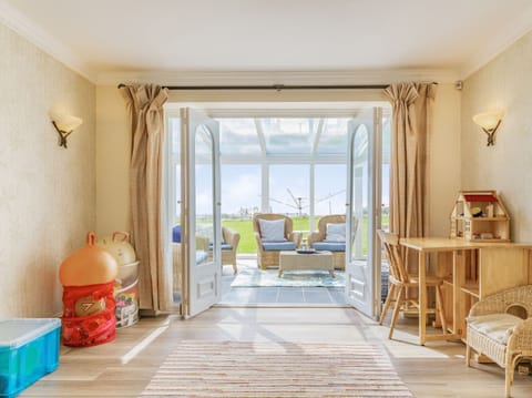 Cottage | Living area | DVD player