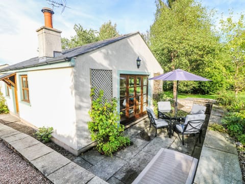 Cottage | Property grounds