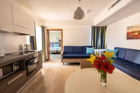 Fridge, electric kettle, freezer