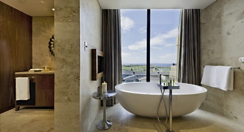 Presidential Suite, 1 King Bed, Kitchen, Sea View | Bathroom | Separate tub and shower, deep soaking tub, rainfall showerhead