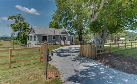 Welcome to Horseshoe Hill!