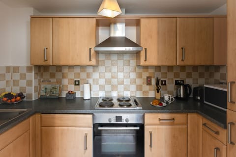 Classic Apartment, Private Bathroom (KVM - Peacock Apartment) | Shared kitchen