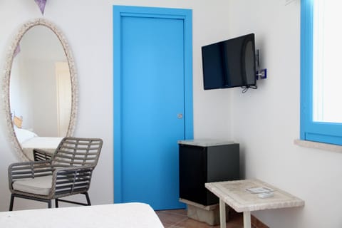 Minibar, desk, blackout drapes, WiFi