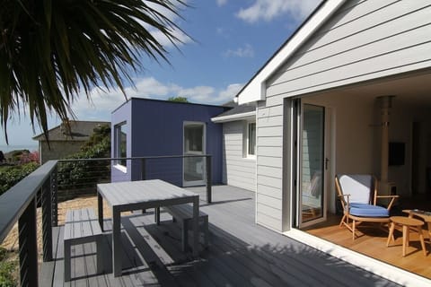 Sun deck 