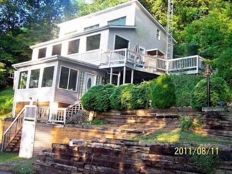 Steps are aplenty to achieve a world class view of mountains and Lake