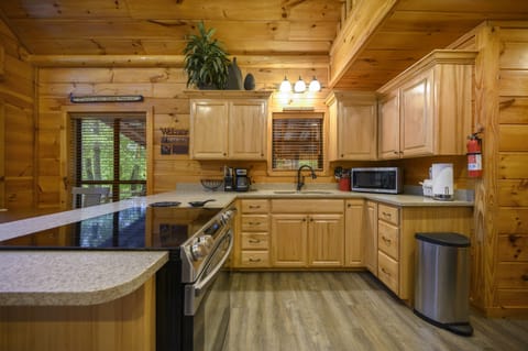 Everything you need to prepare your meals is stocked in the kitchen!