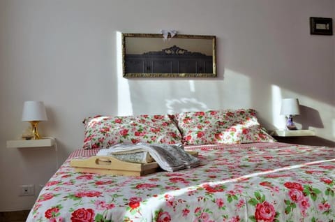 Quadruple Room, Shared Bathroom | Desk, iron/ironing board, free WiFi, bed sheets