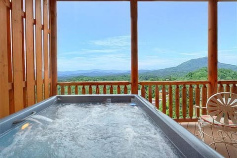 Hot tub on lower deck is perfect for relaxing after a hard day sightseeing