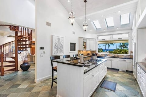 Spacious kitchen with Ocean View