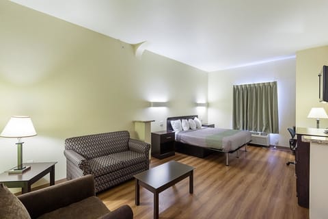 WiFi (free), bed sheets