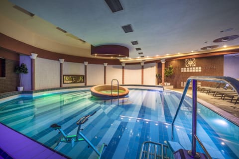 6 indoor pools, seasonal outdoor pool