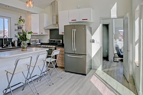 Kitchen to East Room