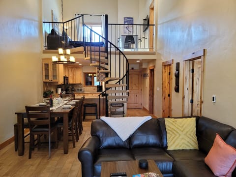 Large open floor plan with 2 story ceiling and skylight.