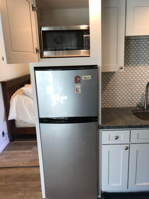 Fridge and microwave.