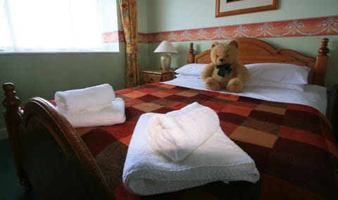 In-room safe, iron/ironing board, free WiFi, bed sheets