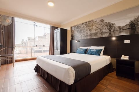 Double Room | WiFi (free), bed sheets