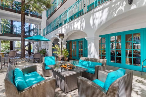 Outdoor pool, open 10:00 AM to 10:00 PM, pool umbrellas, sun loungers