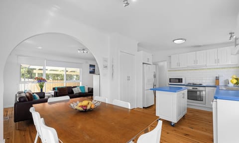 Kitchen, Dining, Lounge