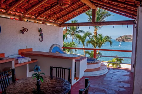 Master Suite | Premium bedding, in-room safe, iron/ironing board, free WiFi