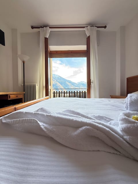 Deluxe Double Room | Bed sheets