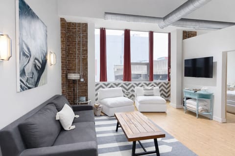 Living room with queen sleeper sofa.