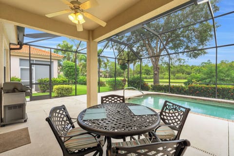 We have seating for 4 on the outdoor dining set