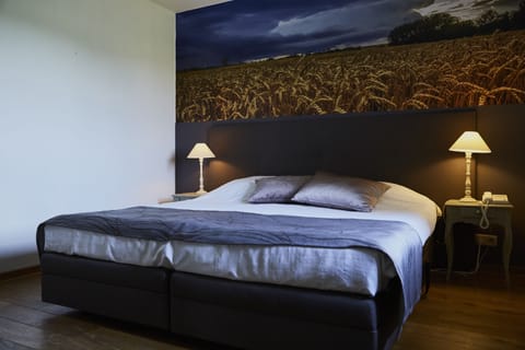 Superior Triple Room | Soundproofing, iron/ironing board, free WiFi, bed sheets