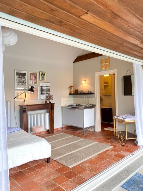 Individually decorated, individually furnished, desk, free WiFi